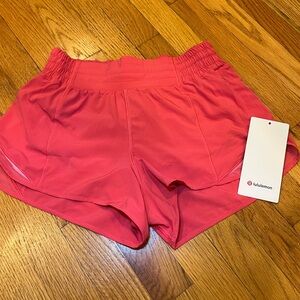 Lululemon Hotty Hots 2.5 Inch in Glaze Pink